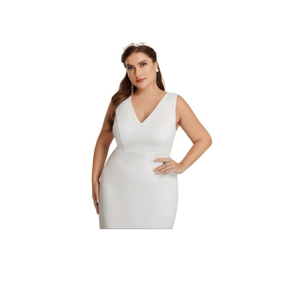 White Lace Splicing & Oversized Fishtail Hem Wedding Dress - Picture 3 of 5